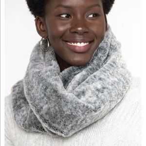 FAUX FUR SNOOD - GREY SKIES COLOR